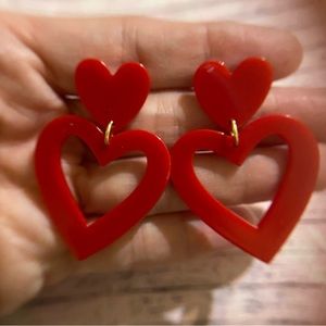 🆕 Heart ♥️ red dangle drop earrings Valentine’s Day love fashion jewelry